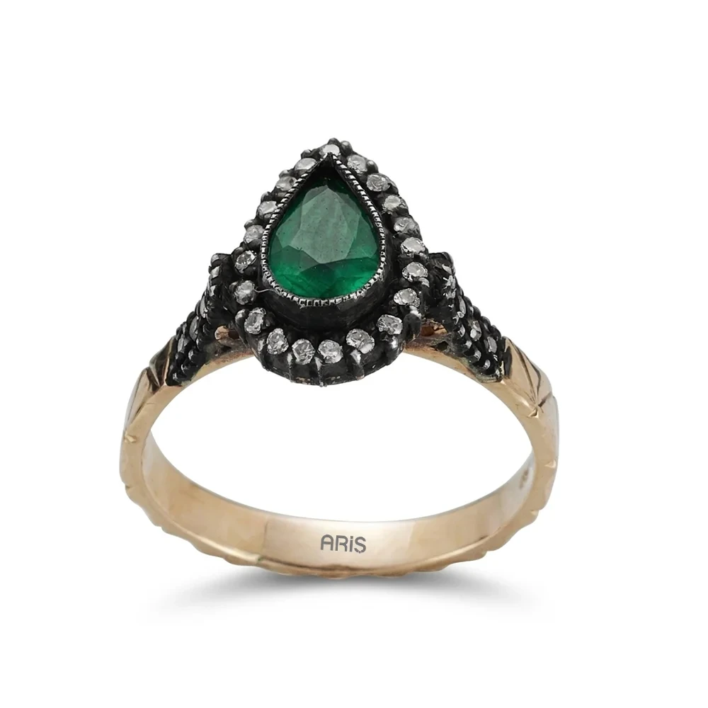 Elmas Damla Kesim Zümrüt Yüzük