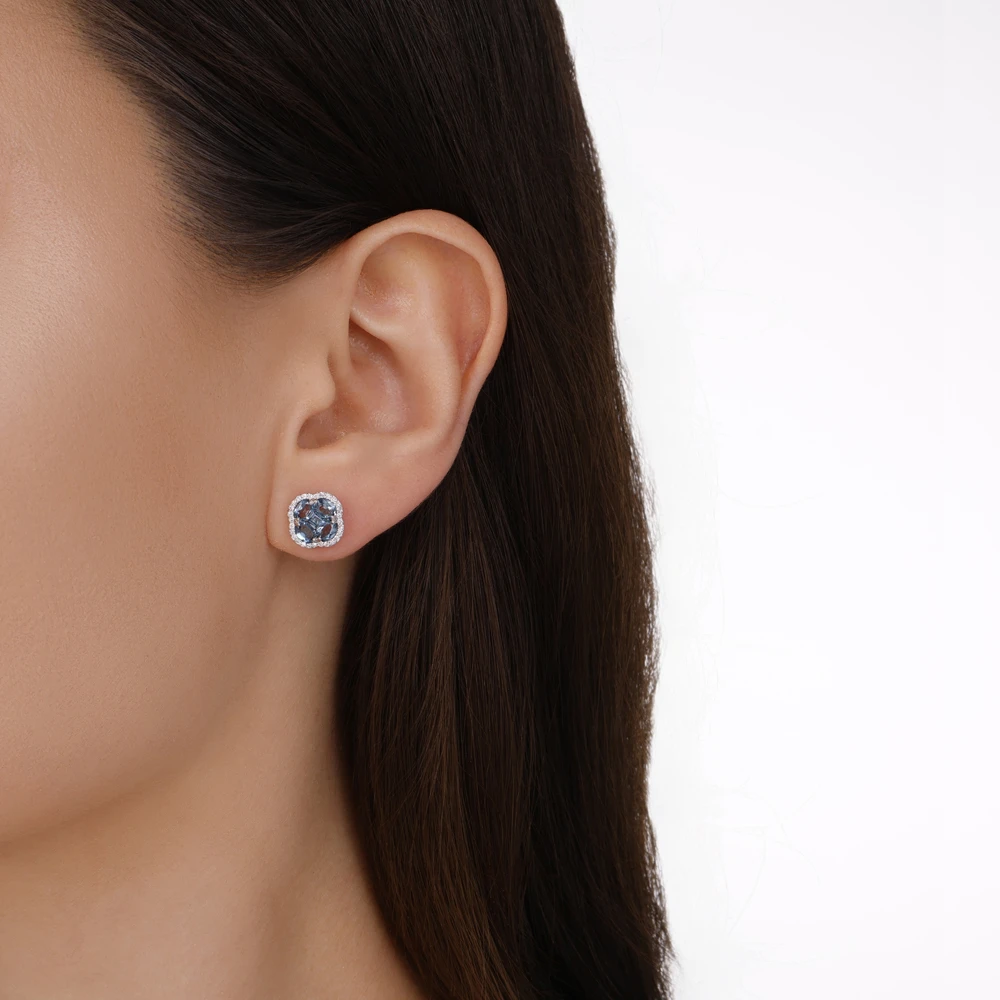 Londan Topaz Blue Şans Küpe