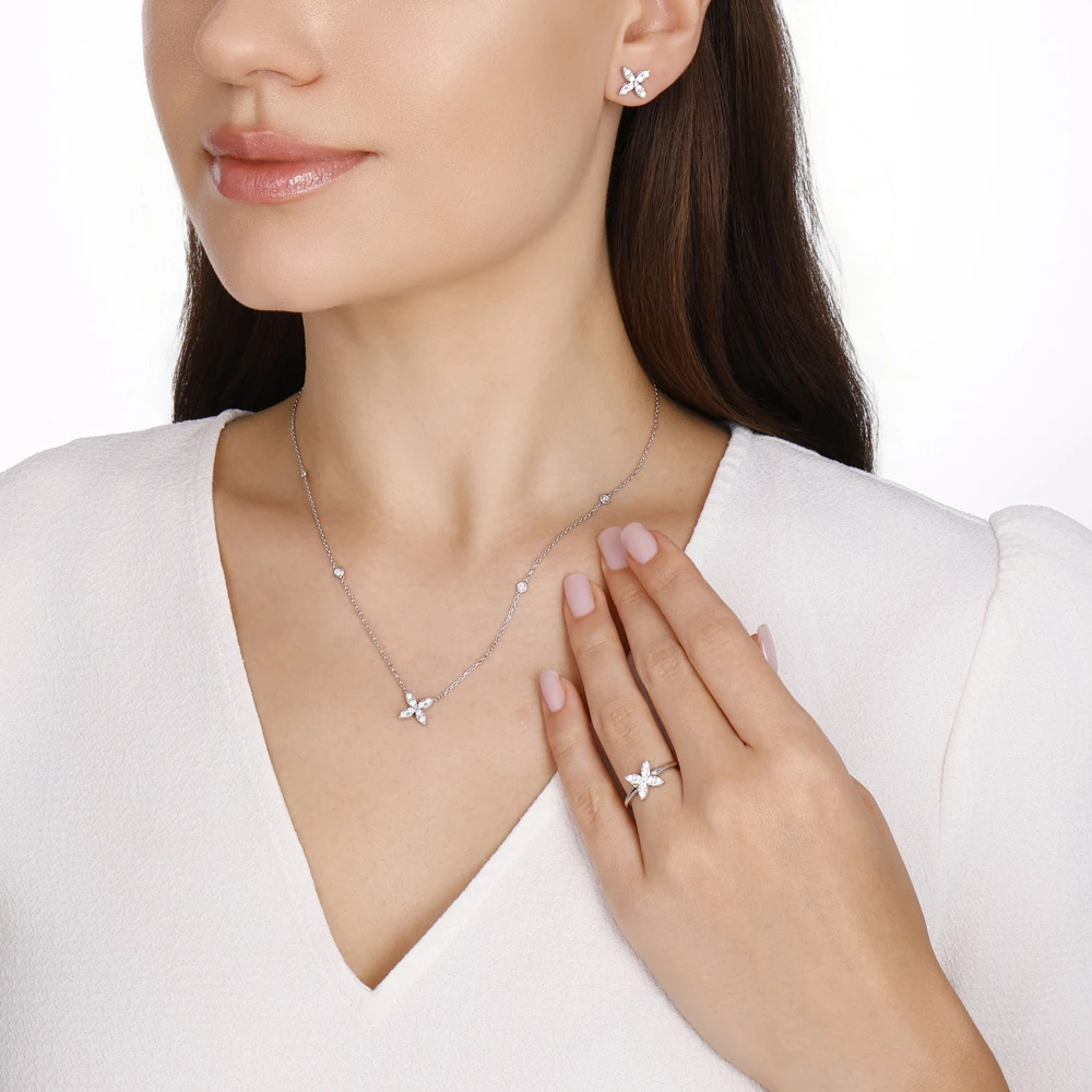 0.36 Karat Kelebek Pırlanta Kolye