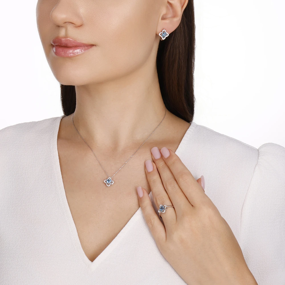 London Topaz Blue Pırlanta Şans Küpe