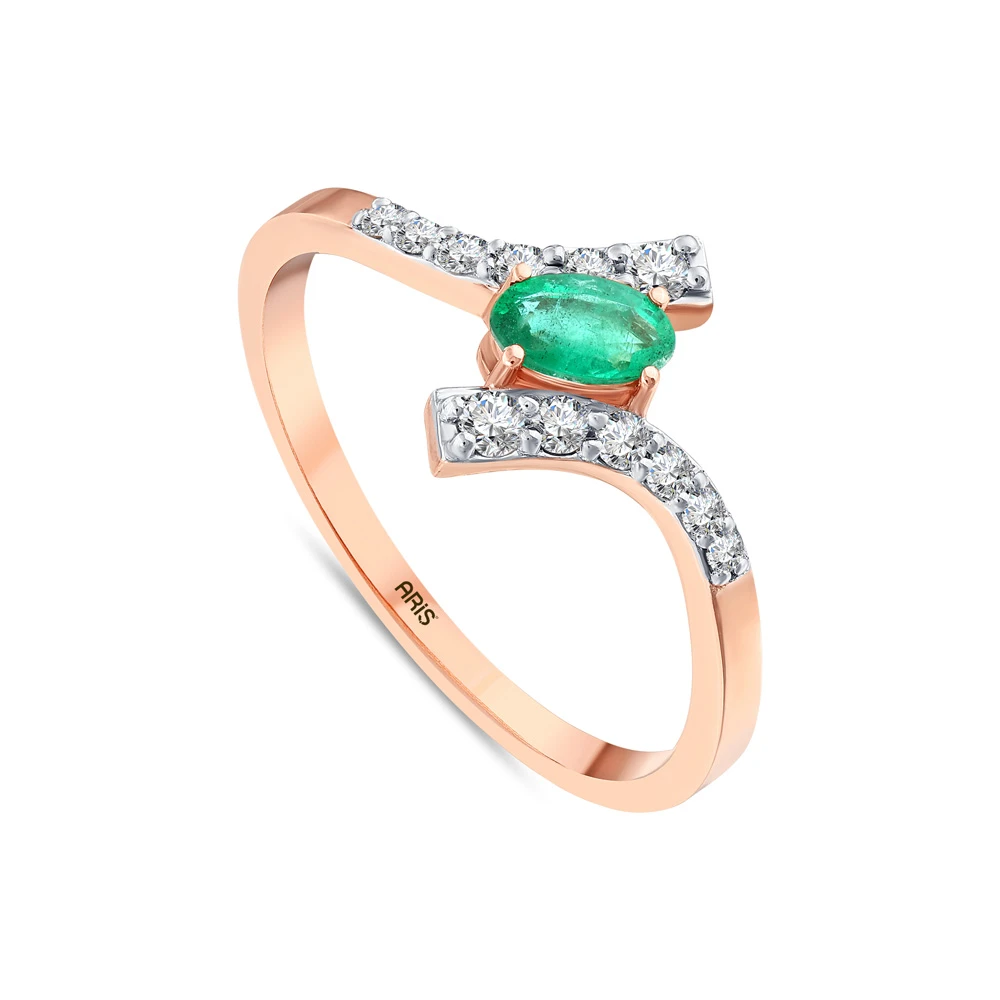  0.41 Karat Oval Kesim Zümrüt Pırlanta Yüzük