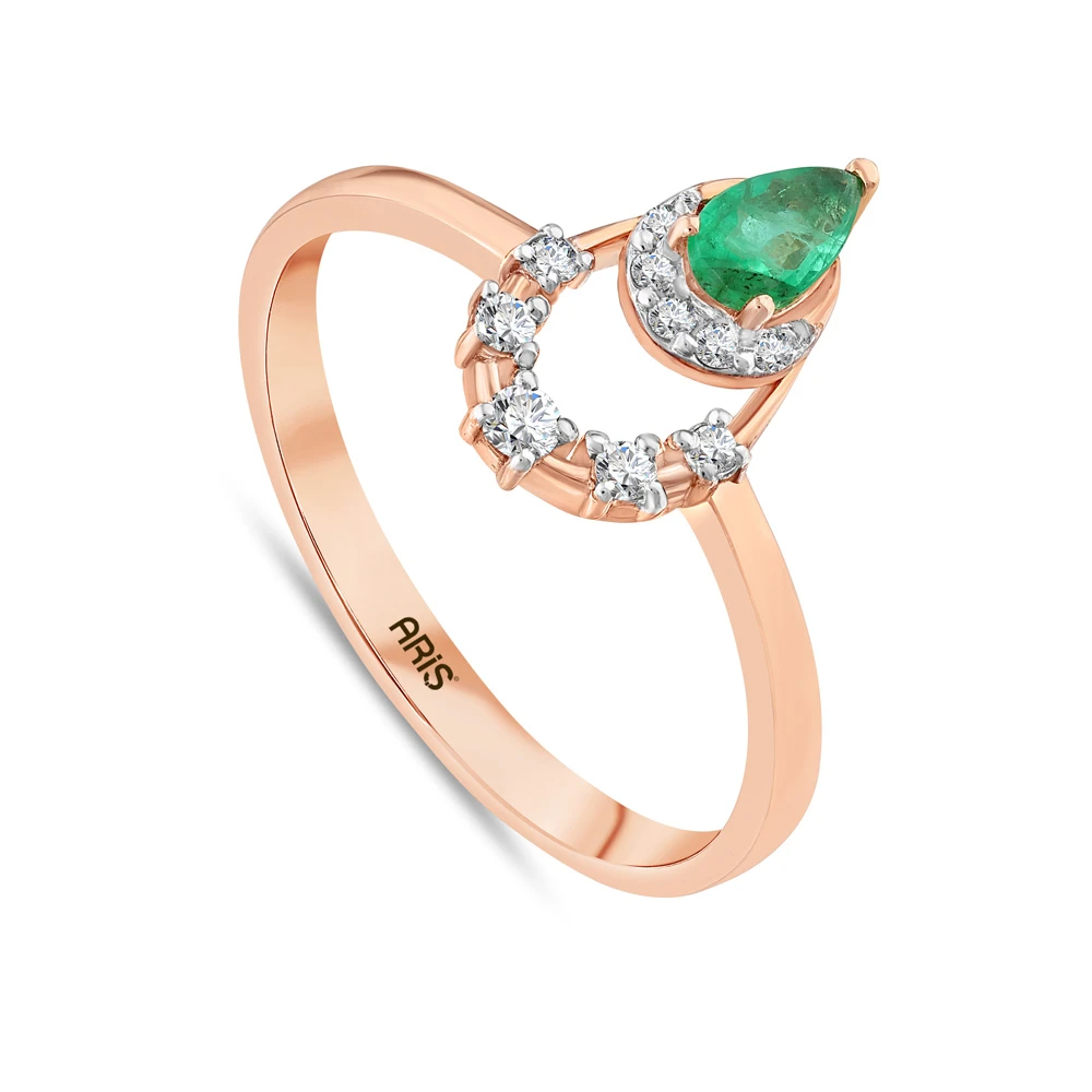  0.30 Karat Zümrüt Damla Kesim Pırlanta Yüzük