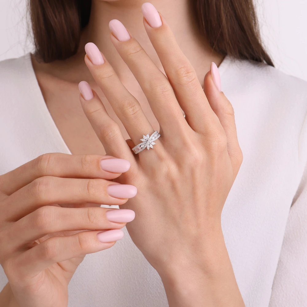 0.73 Karat Bagetli Pırlanta Tasarım Yüzük