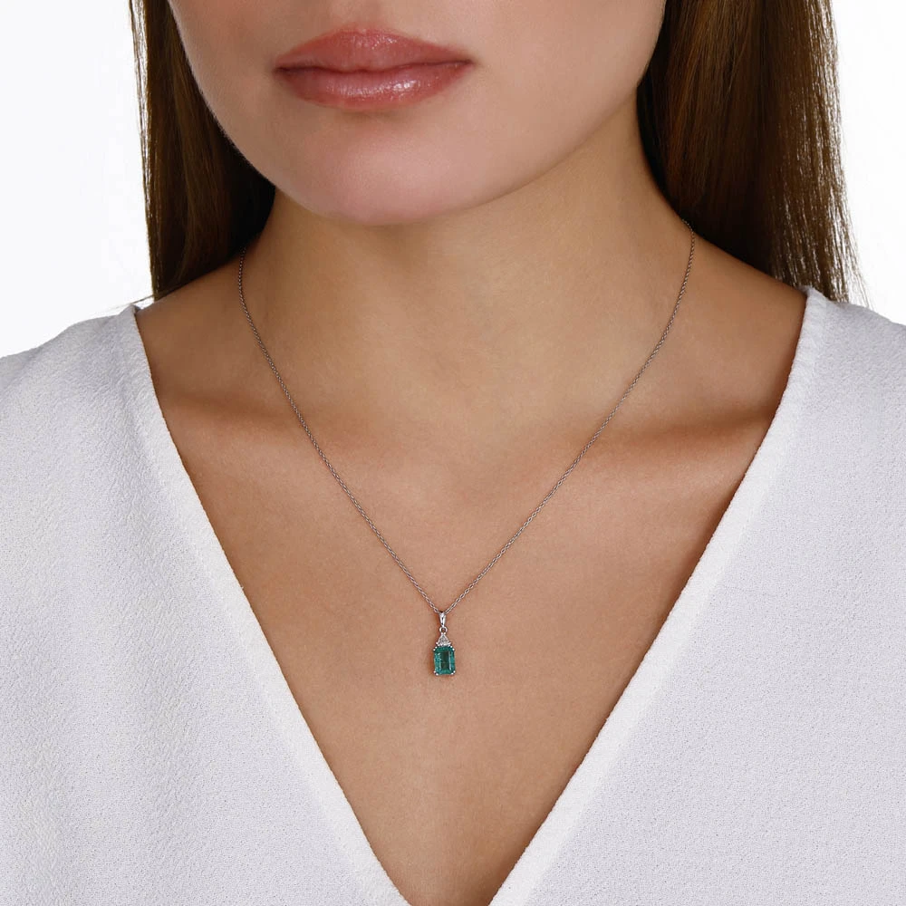 Pırlanta Zümrüt Kolye