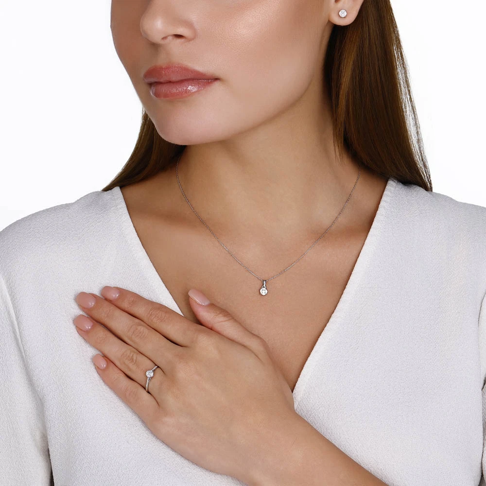 0.49 Karat Effect Pırlanta Kolye