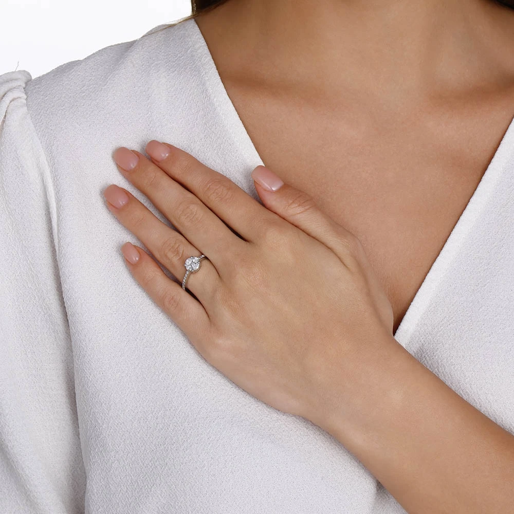 0.58 Karat Pırlanta Effect Yüzük