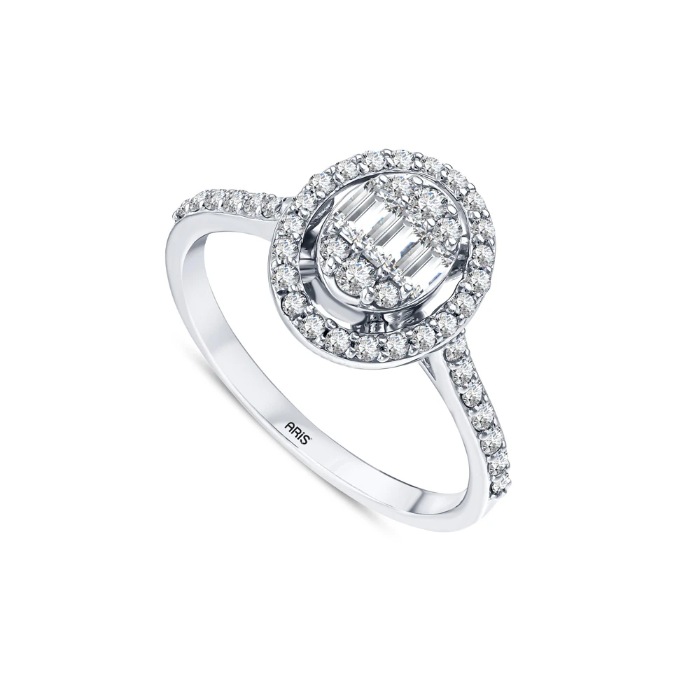 L'oval 0.54 Karat Oval Form Pırlantalı Baget Yüzük