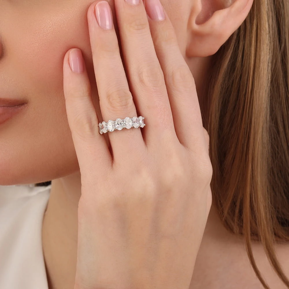 L'oval 2.82 Karat Oval Yarımtur Pırlanta Yüzük