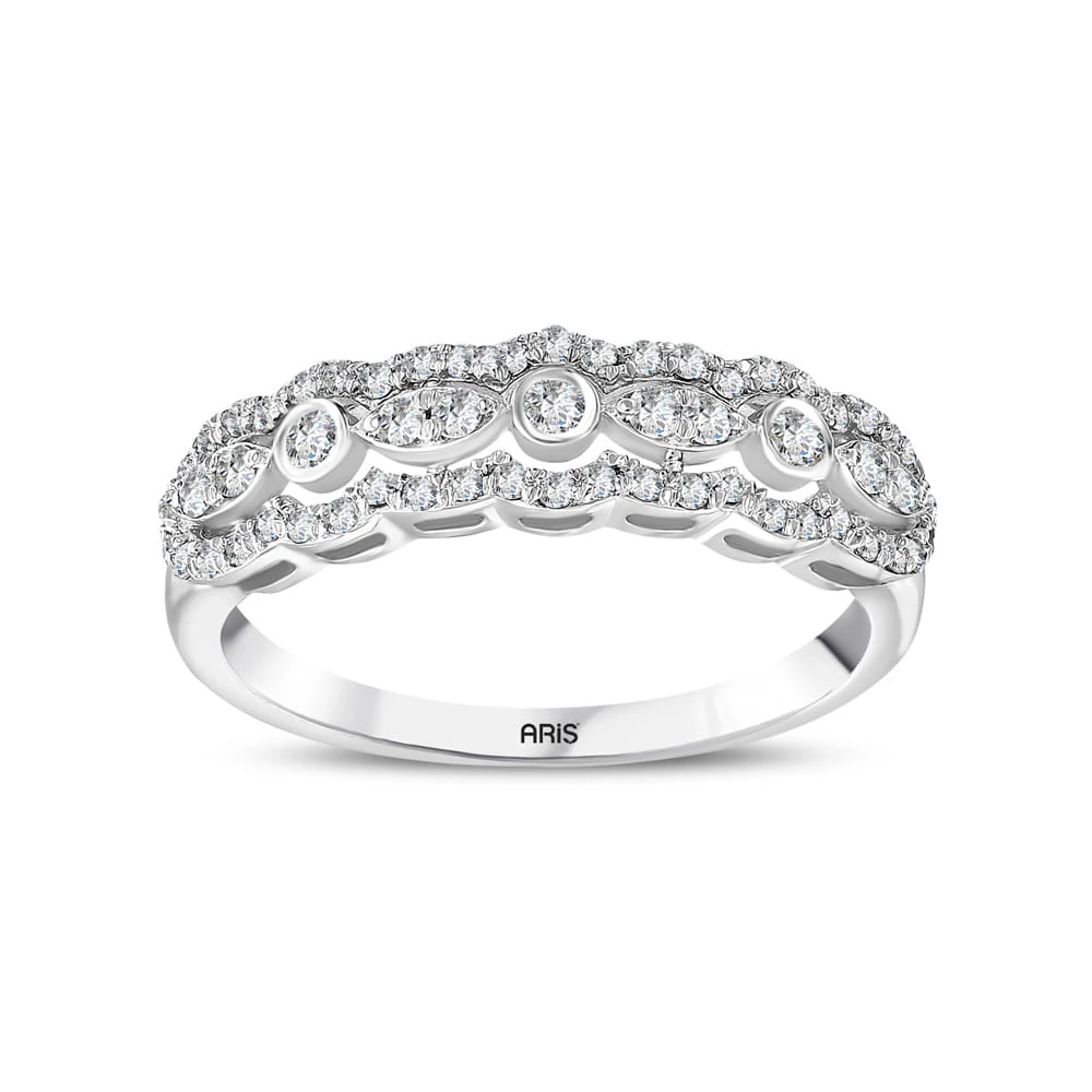 0.35 Karat Markiz Form Yarımtur Yüzük