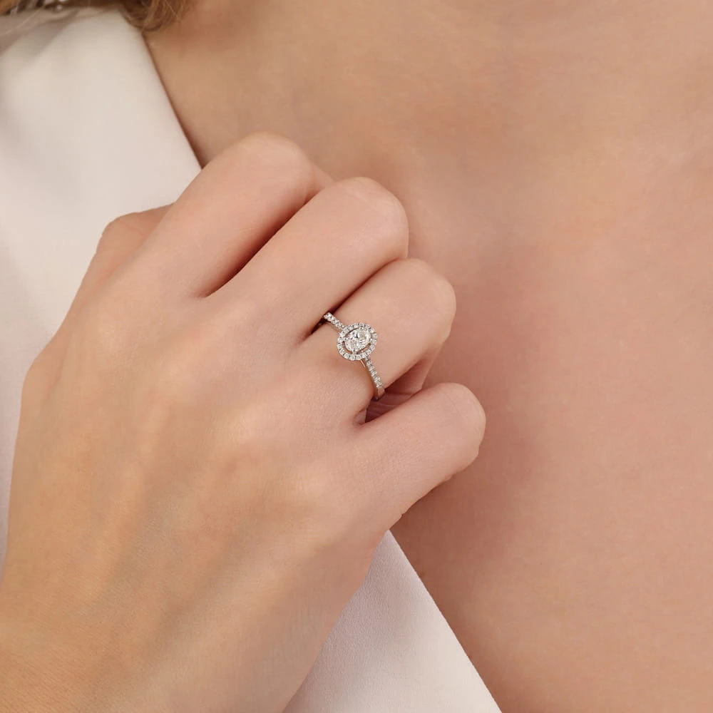 L'oval 0.49 Karat Oval Kesim Pırlanta Yüzük