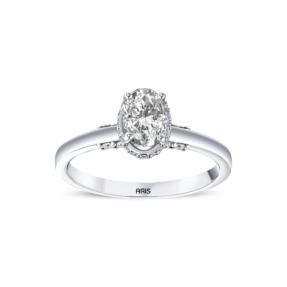 L'oval 0.82 Karat Oval Uluslararası Sertifikalı Tektaş Pırlanta Yüzük