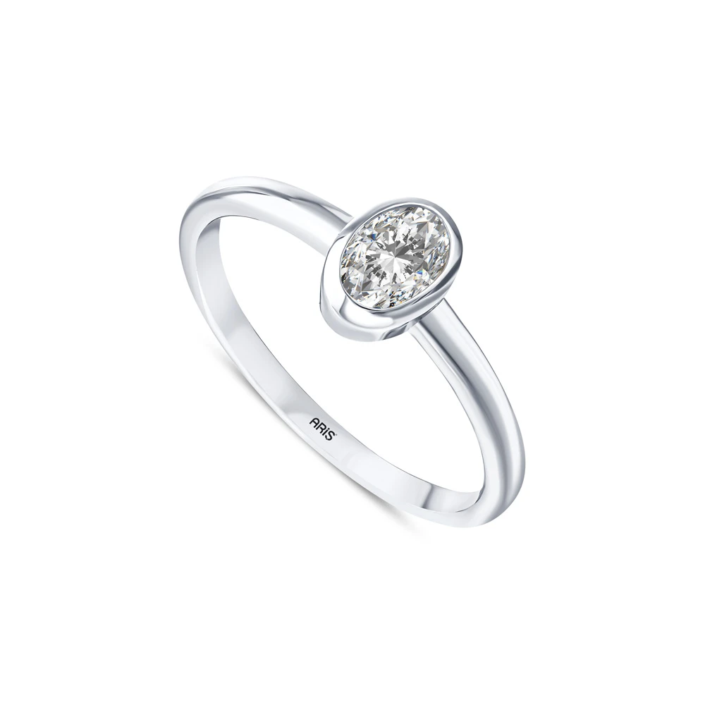 L'oval 0.39 Karat Oval Kesim Tektaş Pırlanta Yüzük