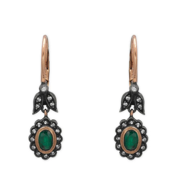 0.95 Karat Elmas Oval Zümrüt Küpe
