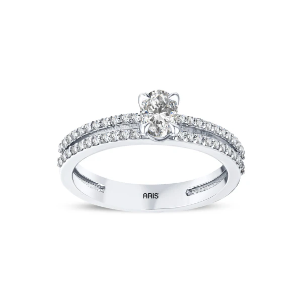 L'oval 0.58 Karat Pırlanta Oval Kesim Tektaş Yüzük