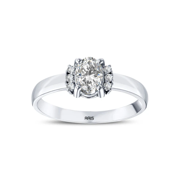 L'oval 0.58 Karat Pırlanta Uluslararası Sertifikalı Oval Kesim Yüzük