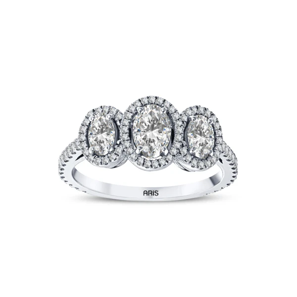 L'oval 1.18 Karat Oval Tria Pırlanta Yüzük